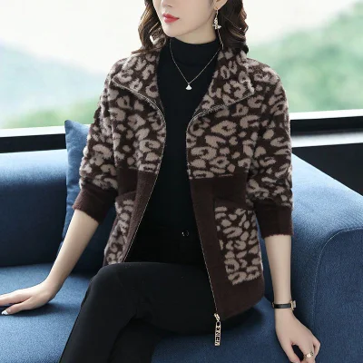 Cappotto cardigan in velluto zibellino imitazione femminile 2023 inverno nuovo maglione con collo ribaltato maglione visone leopardato cappotto con cerniera femminile