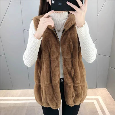 Abbigliamento esterno Gilet in peluche con cappuccio femminile 2023 Nuovo autunno e inverno Gilet ampio imitazione visone Velluto Cappotto lavorato a maglia Clip